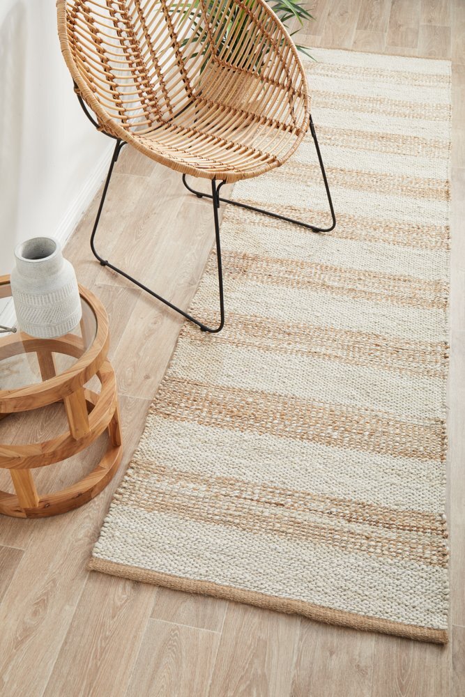 Noosa 555 Natural White Runner | Lifestyle