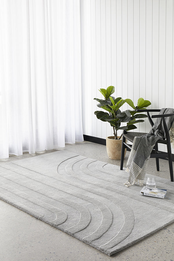 Summit Trail Grey Rug | Lifestyle