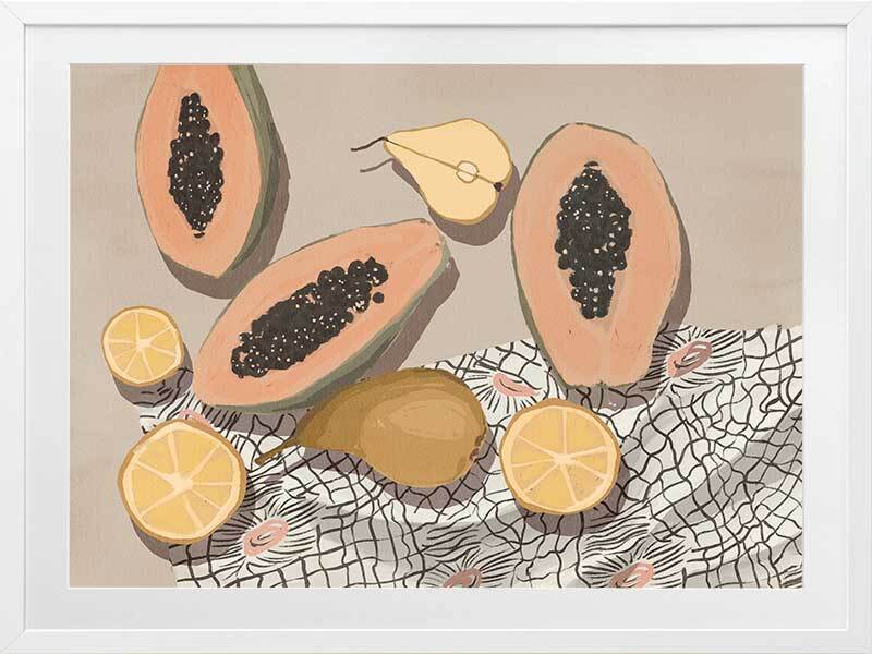 Fruta de bomba Framed Art Print