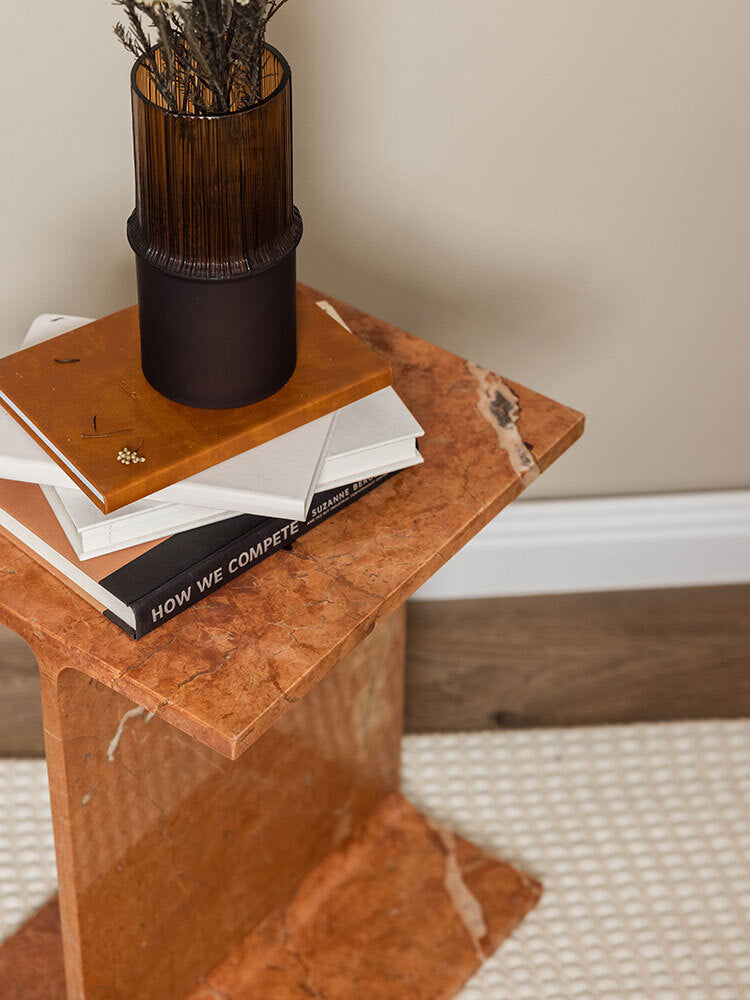 Leonardo Side Table in Marble