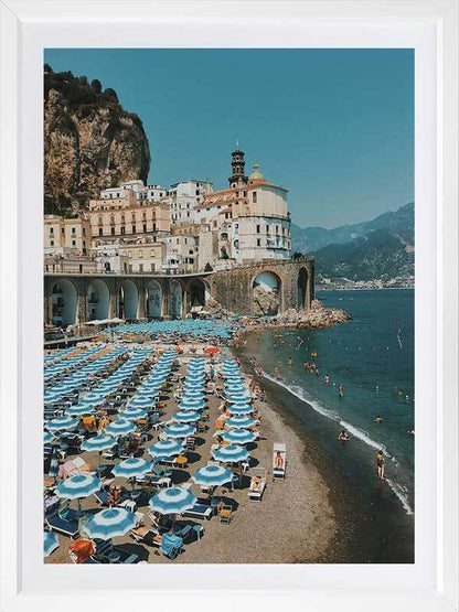 Italian Beachgoers Poster