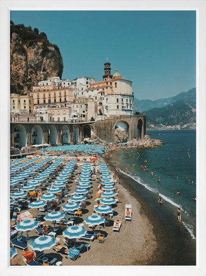 Italian Beachgoers Poster